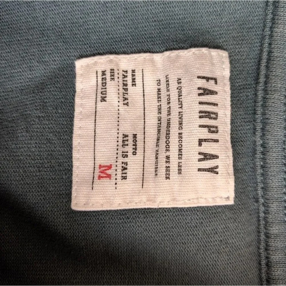 FAIRPLAY | Short Sleeve Sweatshirt Tee Medium - Picture 2 of 7